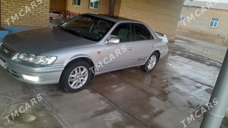 Toyota Camry 2001 - 175 000 TMT - Халач - img 5