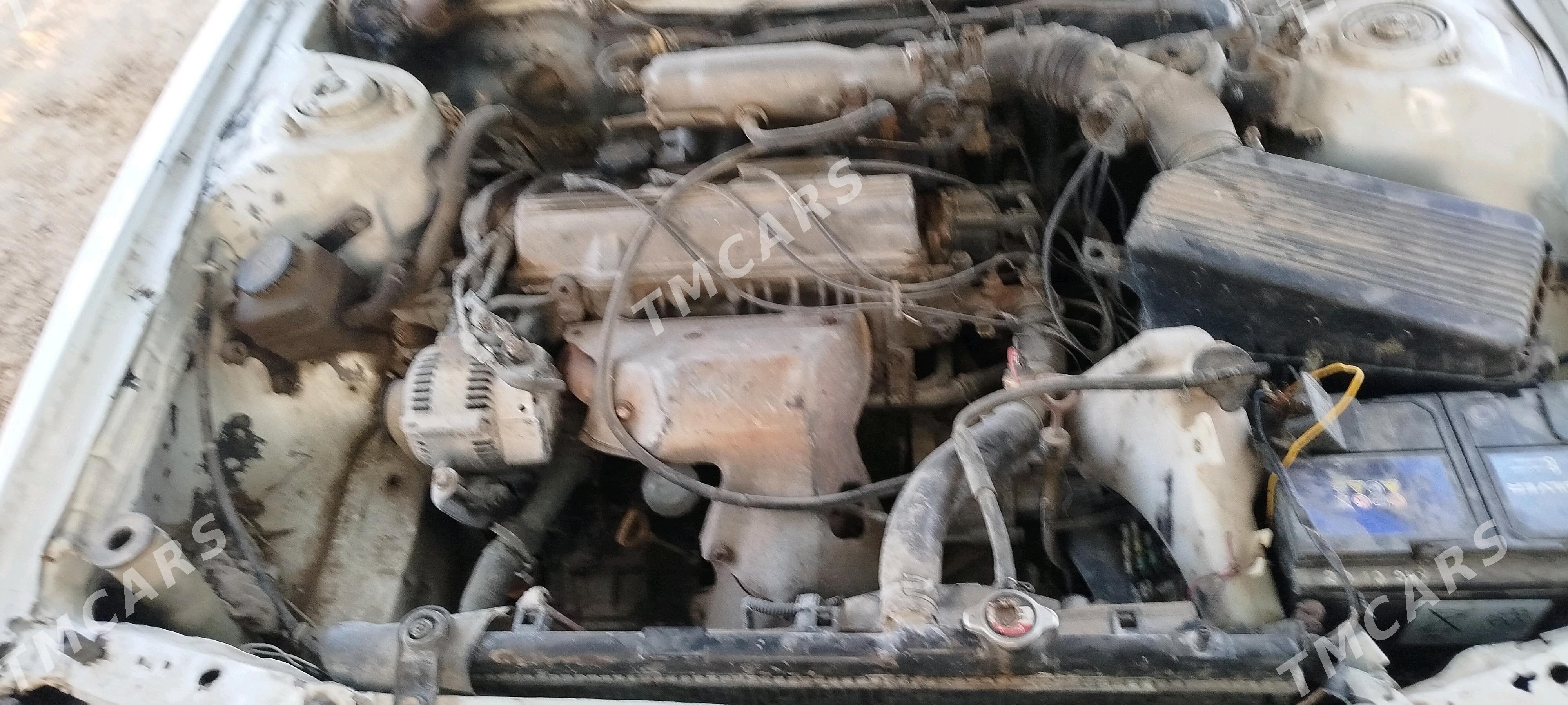 Toyota Vista 1992 - 33 000 TMT - Мары - img 4