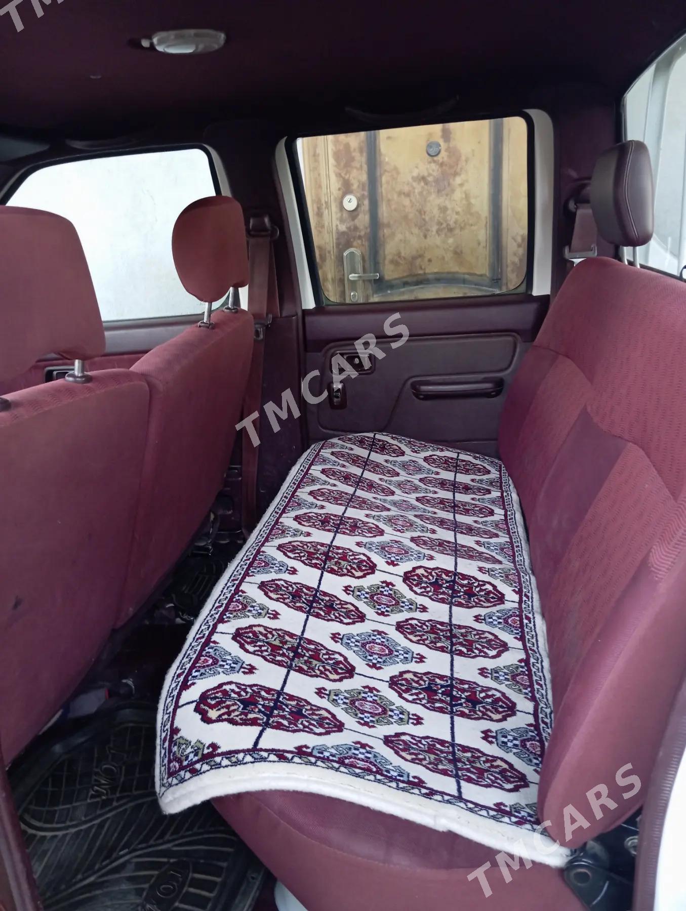 Nissan Navara 2014 - 180 000 TMT - Ашхабад - img 4