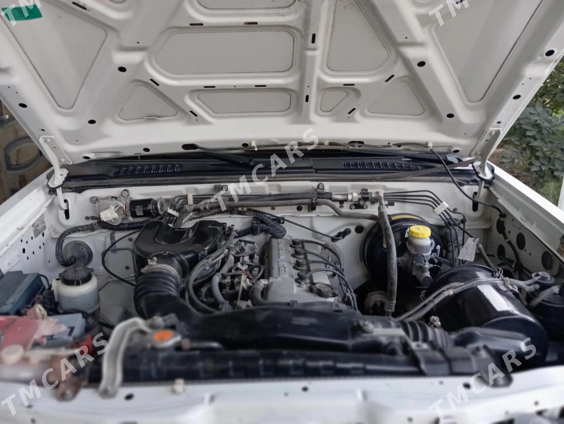 Nissan Navara 2014 - 180 000 TMT - Ашхабад - img 6