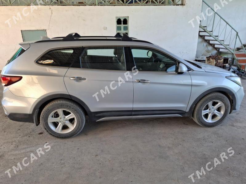 Hyundai Santa Fe 2017 - 270 000 TMT - Gurbansoltan Eje - img 4
