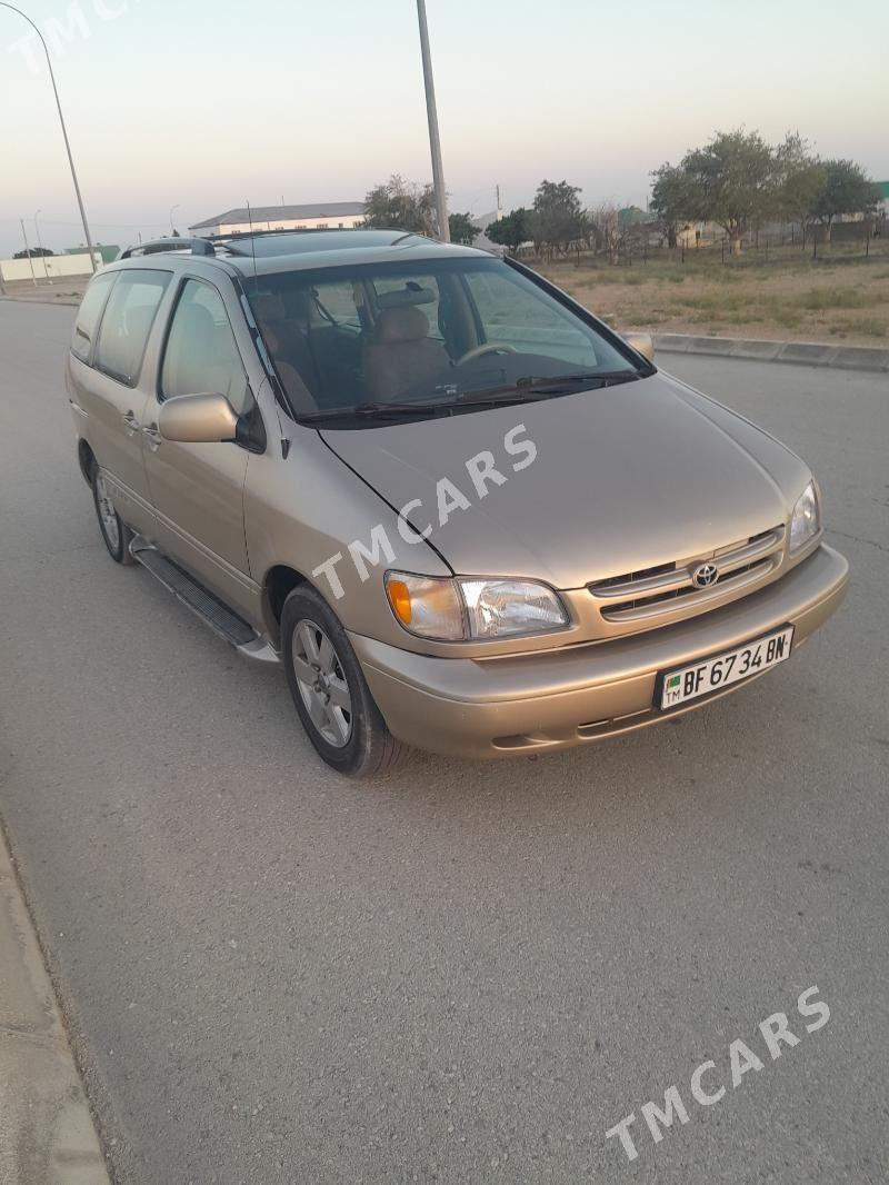 Toyota Sienna 2000 - 140 000 TMT - Туркменбаши - img 4