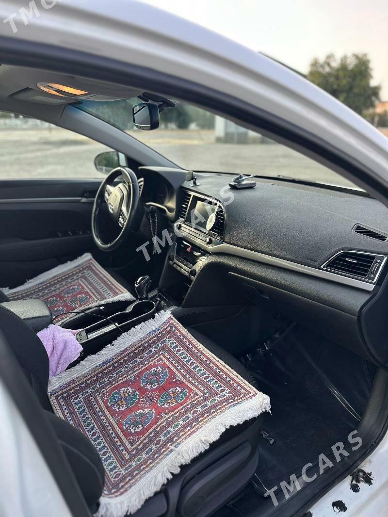 Hyundai Elantra 2018 - 183 000 TMT - Aşgabat - img 7