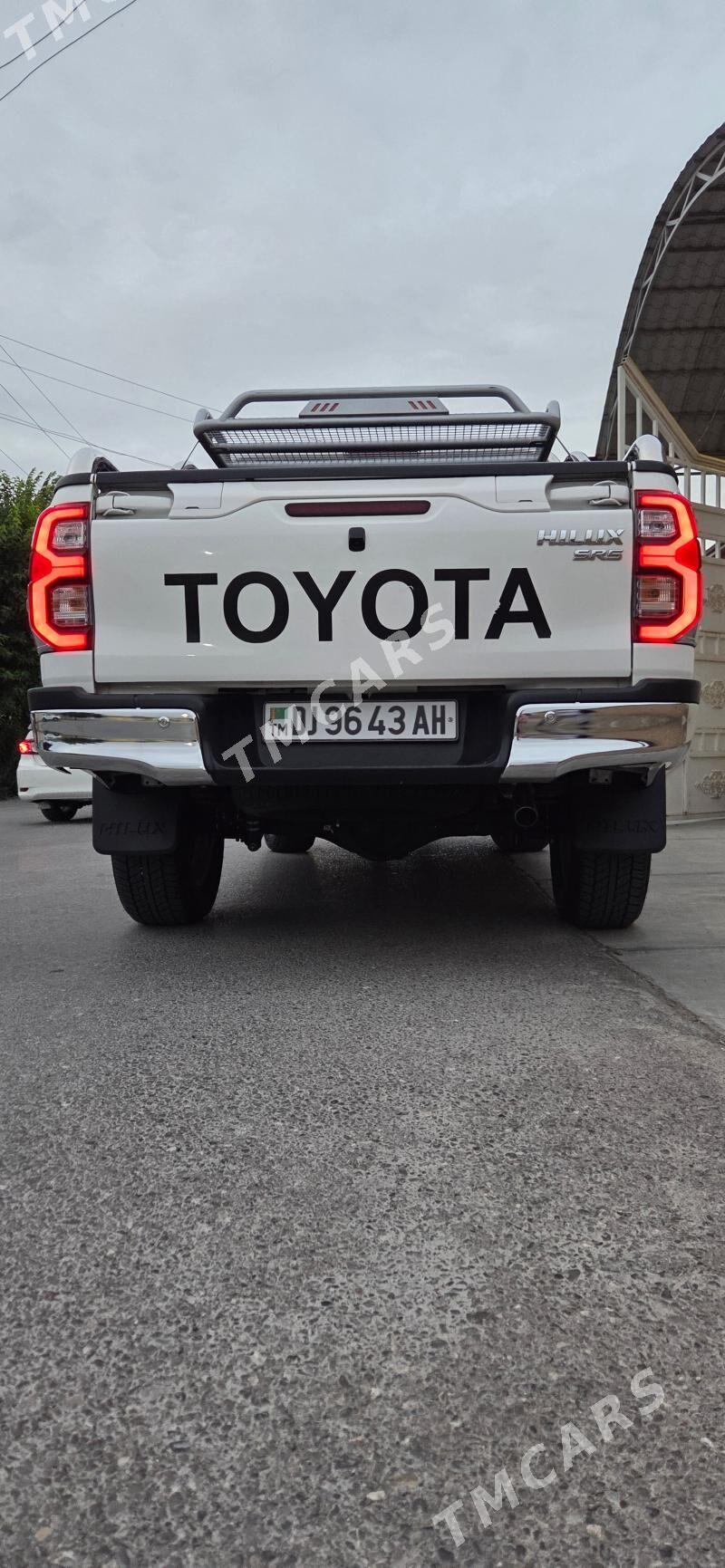 Toyota Hilux 2021 - 560 000 TMT - Анев - img 3