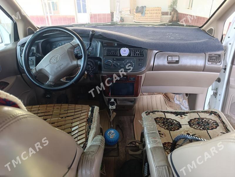 Toyota Sienna 2000 - 125 000 TMT - Magtymguly - img 6