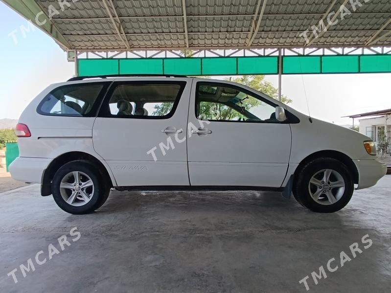 Toyota Sienna 2000 - 125 000 TMT - Magtymguly - img 7