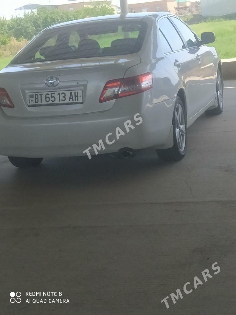 Toyota Camry 2011 - 140 000 TMT - Бабадайхан - img 2