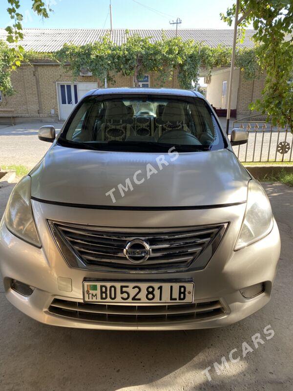Nissan Versa 2012 - 95 000 TMT - Türkmenabat - img 6