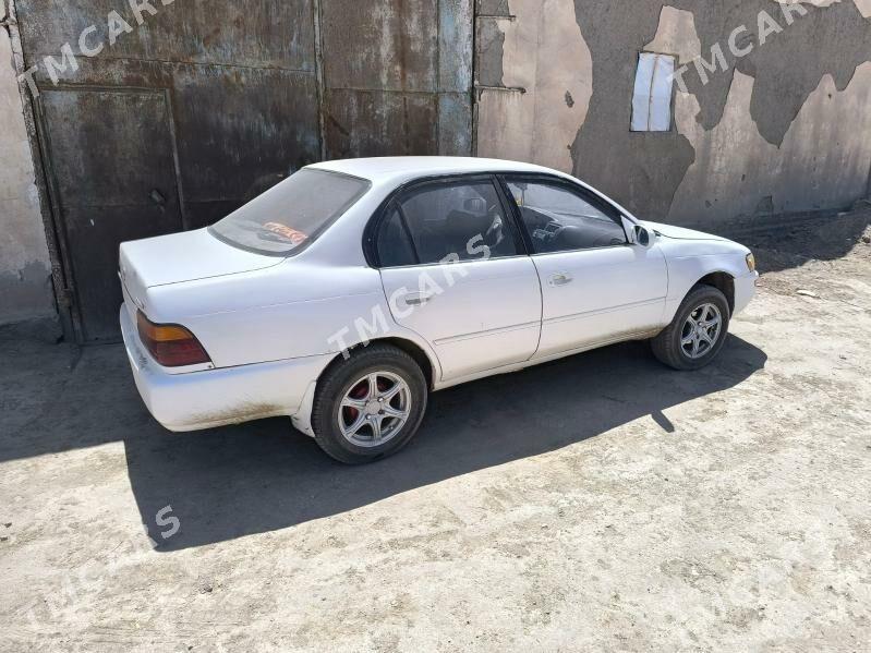 Toyota Corolla 1994 - 62 000 TMT - Köneürgenç - img 3