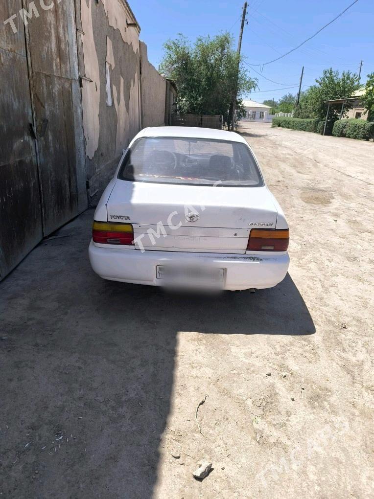 Toyota Corolla 1994 - 62 000 TMT - Köneürgenç - img 4