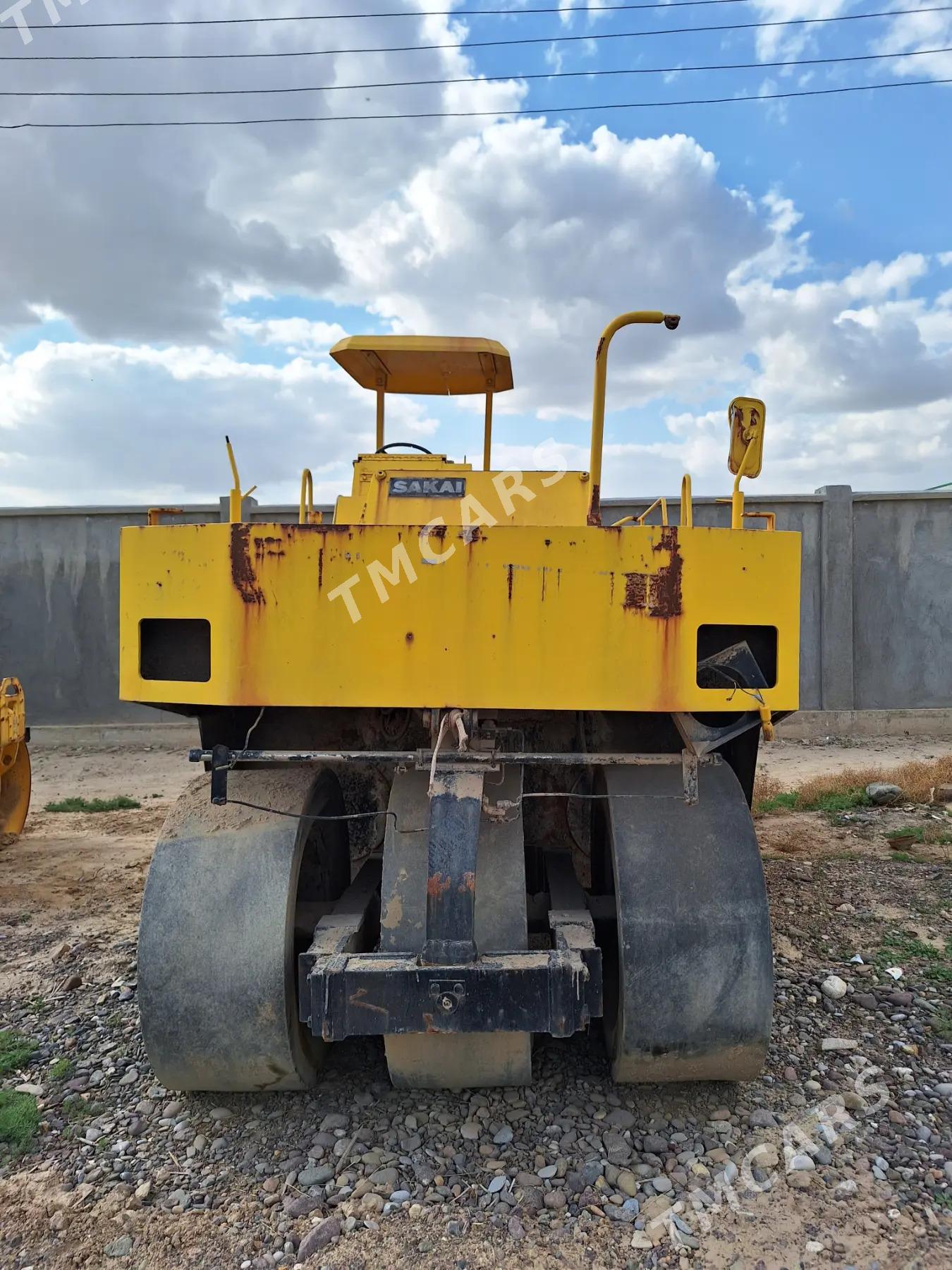Komatsu WA900-3 2005 - 600 000 TMT - Aşgabat - img 4