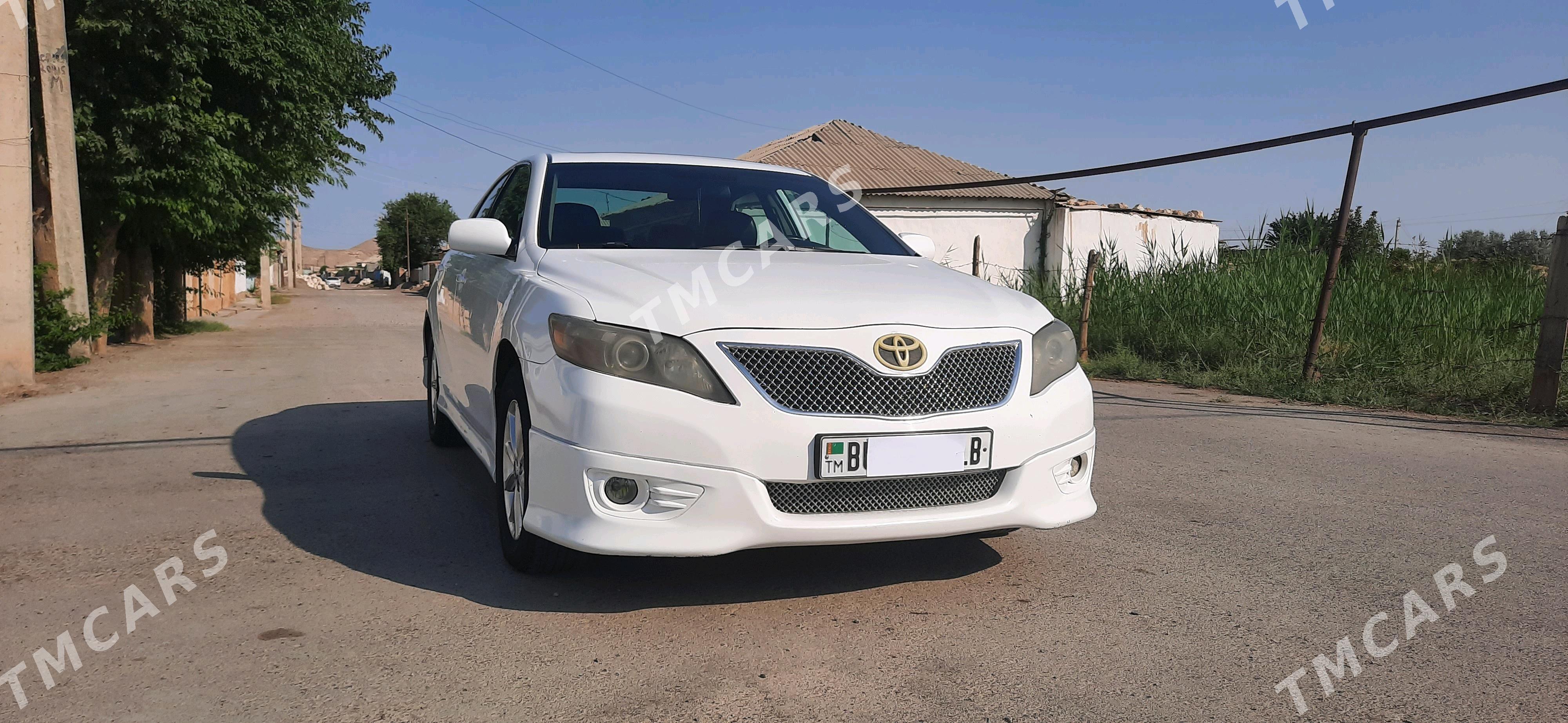 Toyota Camry 2009 - 190 000 TMT - Койтендаг - img 3