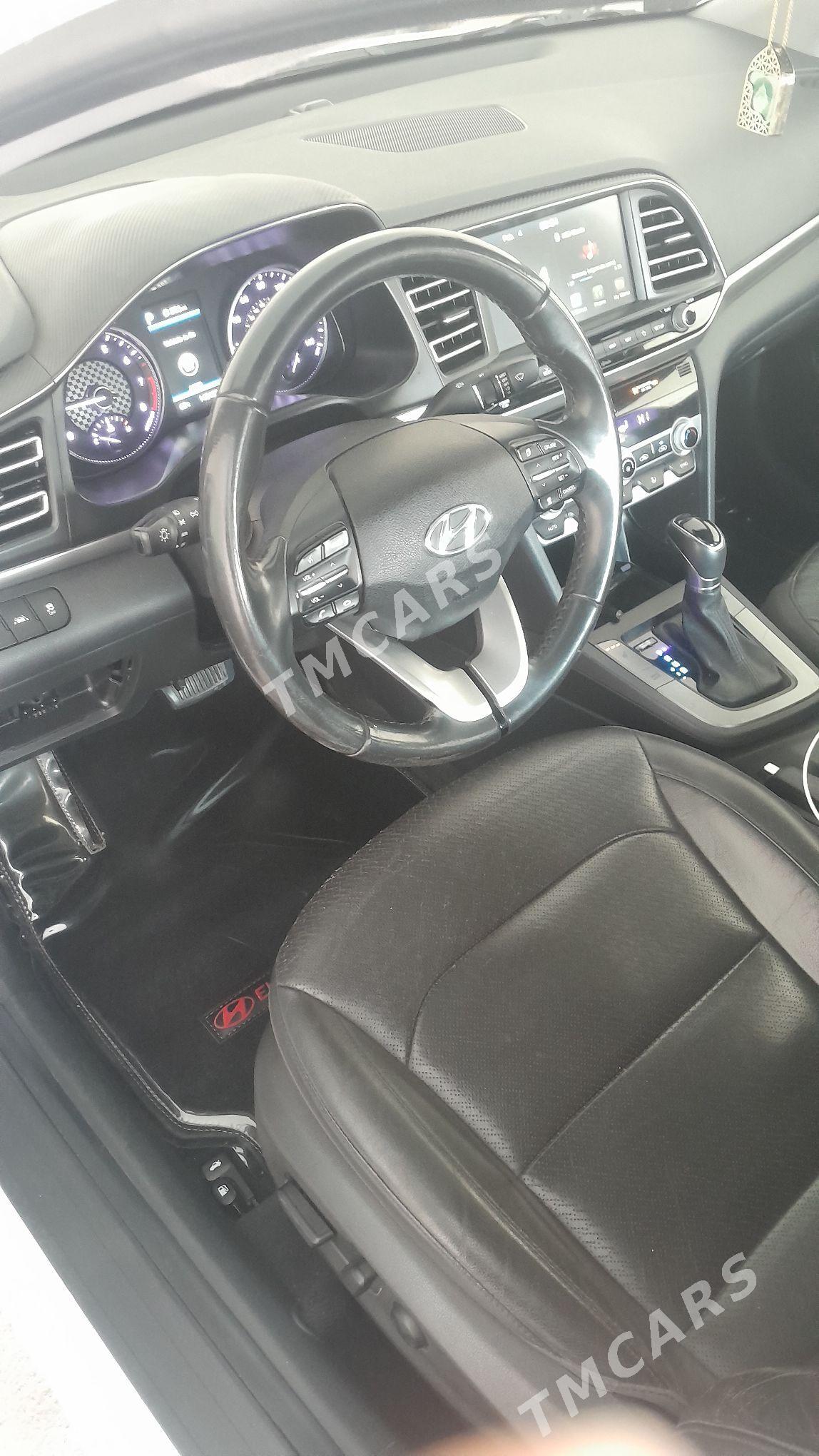 Hyundai Elantra 2019 - 215 000 TMT - Гёкдепе - img 5