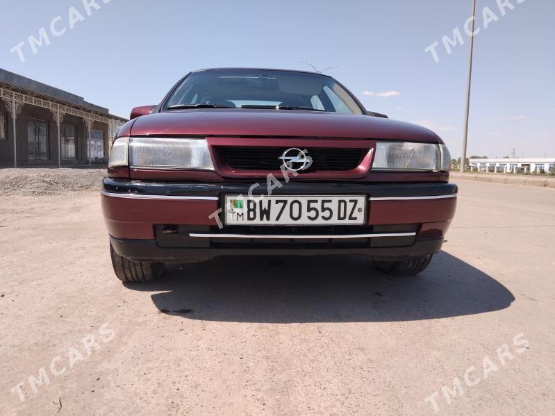 Opel Vectra 1990 - 32 000 TMT - Болдумсаз - img 4