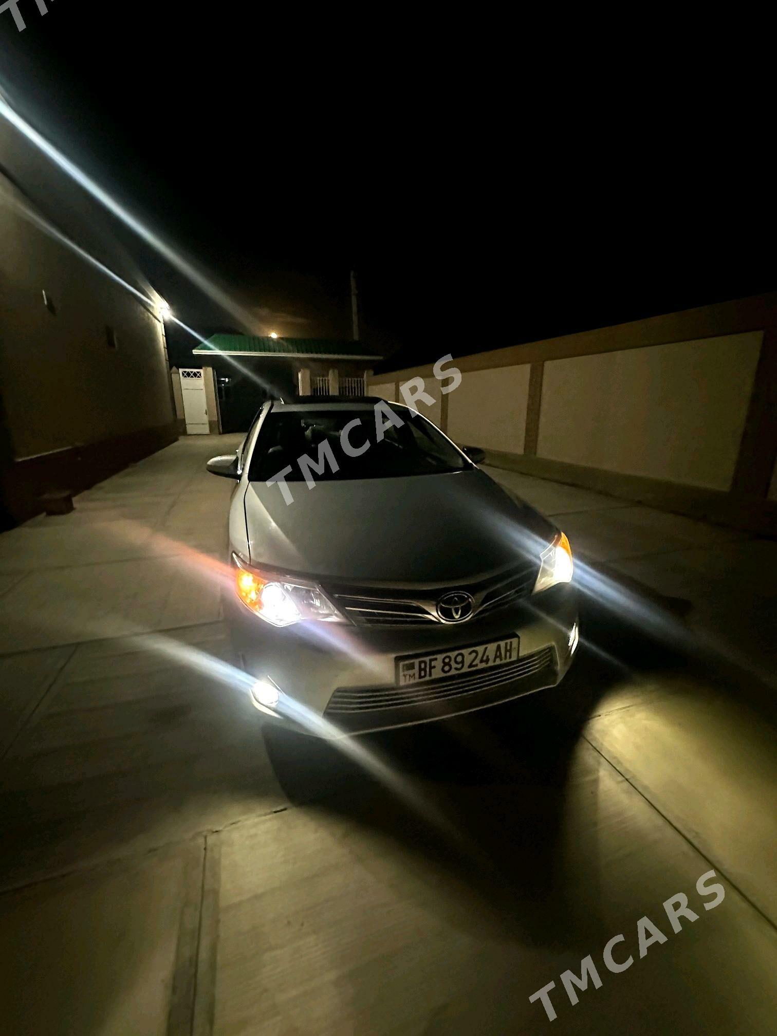 Toyota Camry 2012 - 190 000 TMT - Gökdepe - img 4