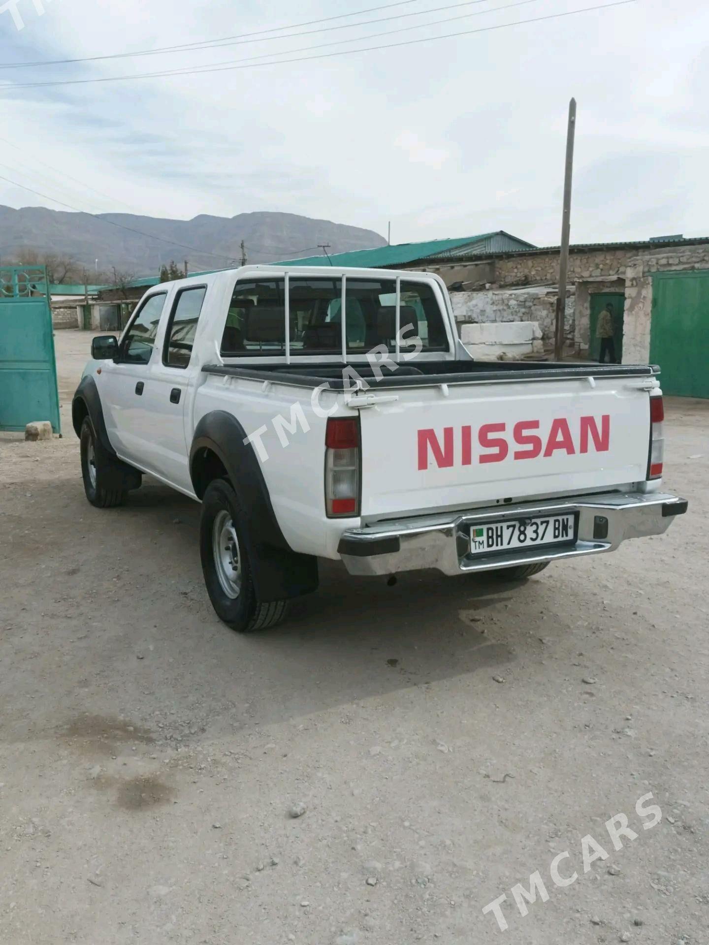 Nissan Navara 2011 - 140 000 TMT - Balkanabat - img 5