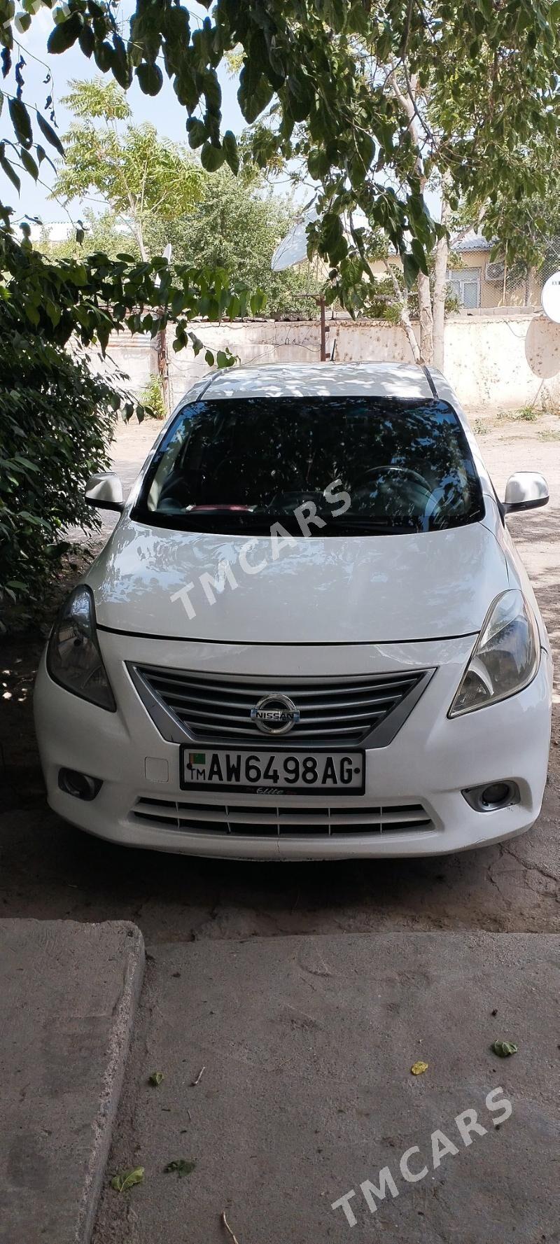 Nissan Versa 2011 - 115 000 TMT - Ашхабад - img 2