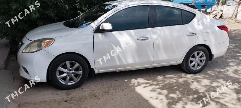 Nissan Versa 2011 - 115 000 TMT - Ашхабад - img 4