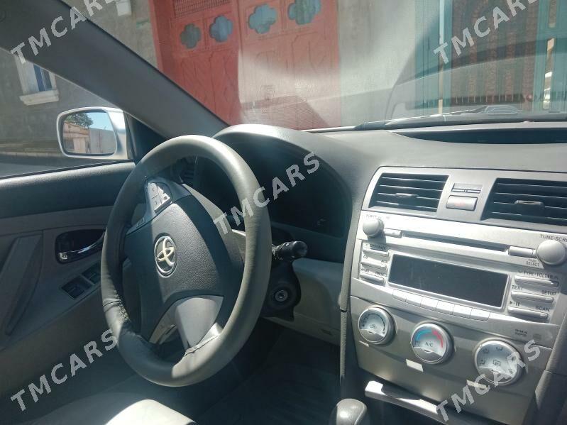 Toyota Camry 2011 - 230 000 TMT - Кёнеургенч - img 7