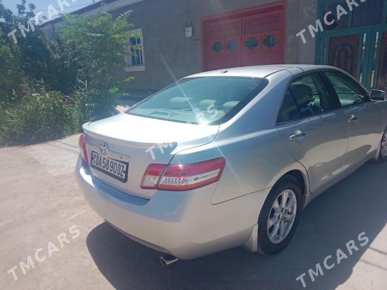Toyota Camry 2011 - 230 000 TMT - Кёнеургенч - img 4