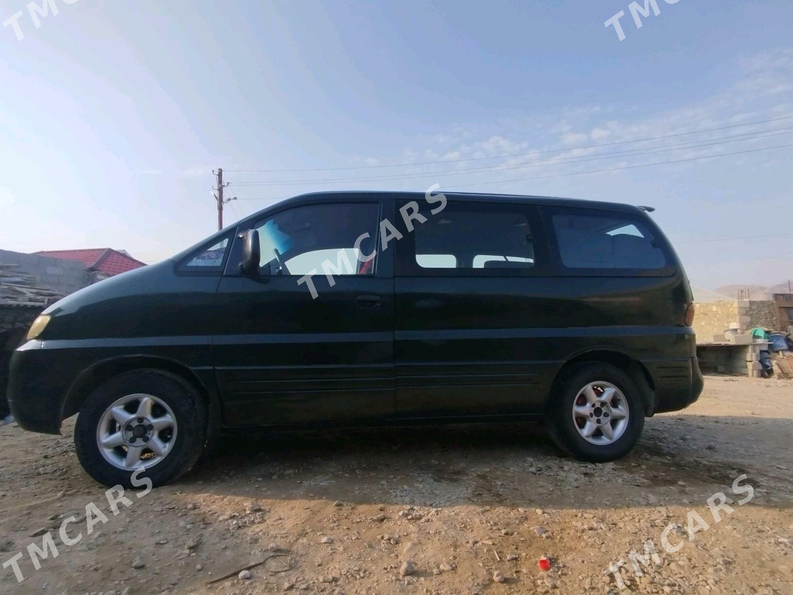 Hyundai H-1 1999 - 35 000 TMT - Balkanabat - img 4