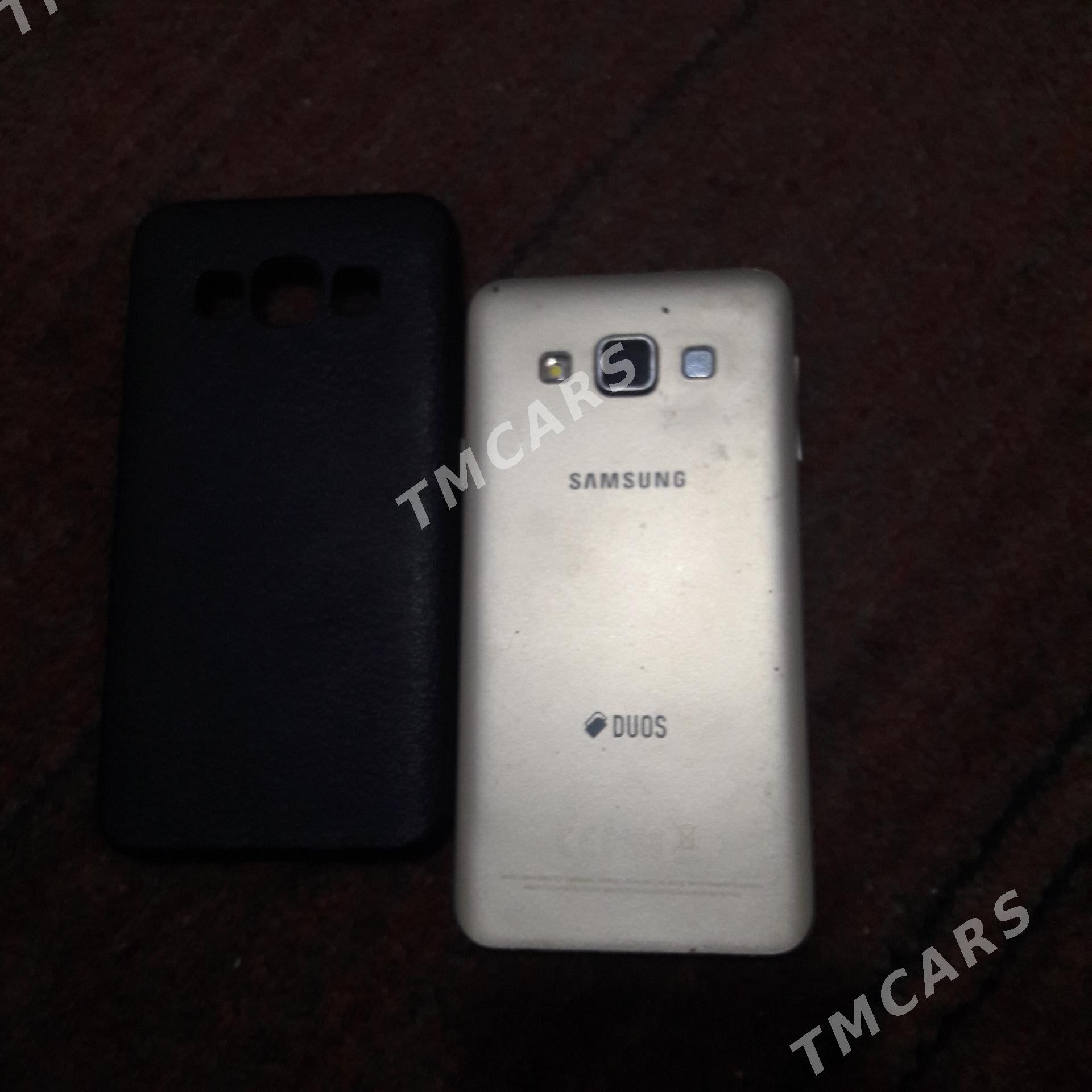 samsung a3 - Bagyr - img 2