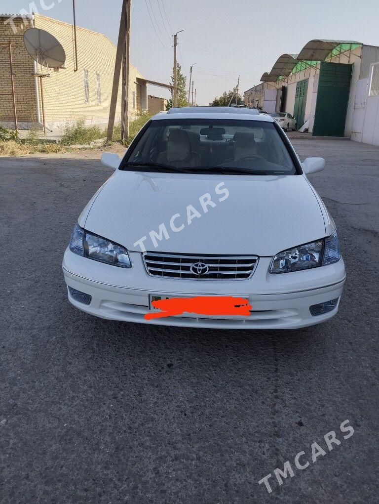 Toyota Camry 2001 - 155 000 TMT - Çärjew - img 2
