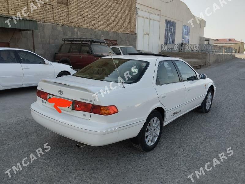 Toyota Camry 2001 - 155 000 TMT - Çärjew - img 5