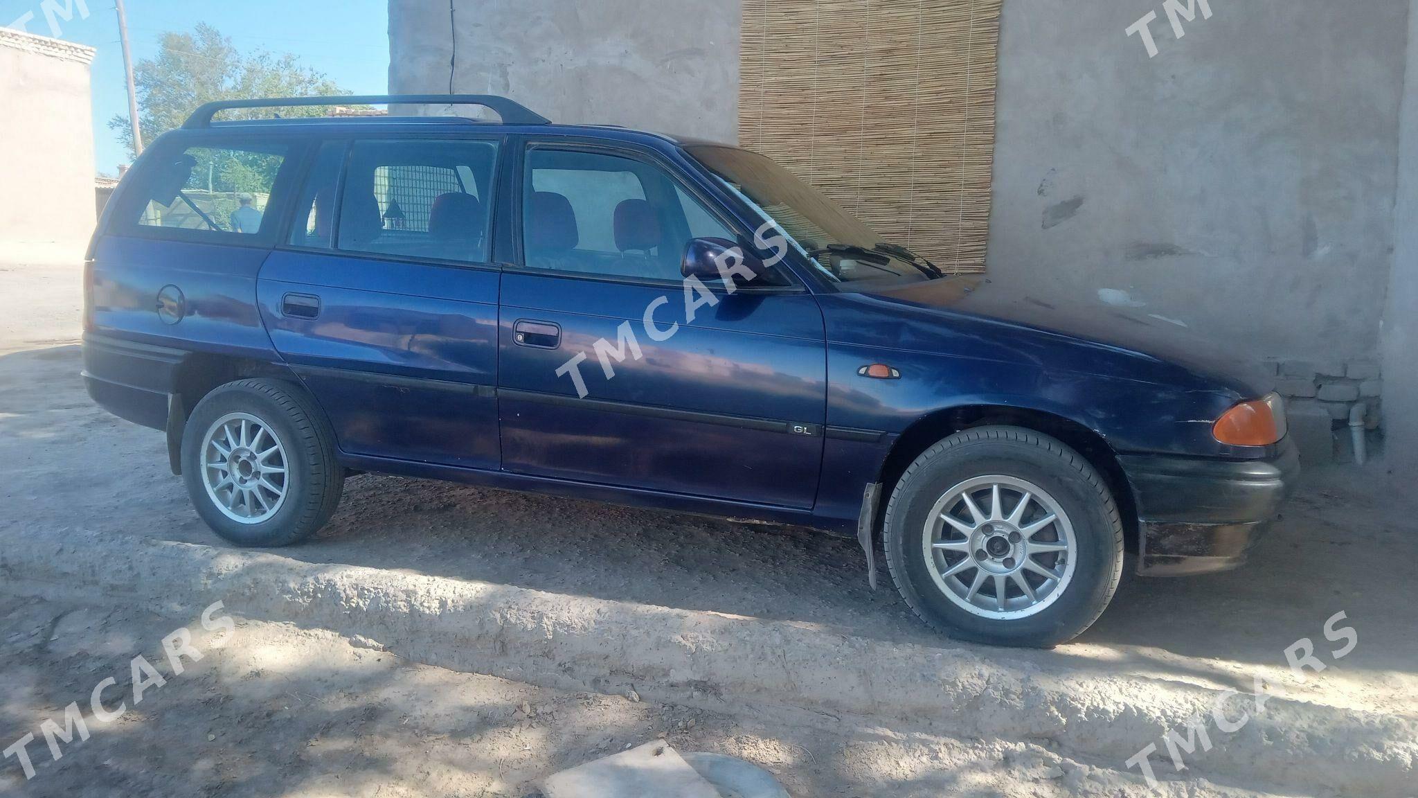 Opel Combo 1995 - 45 000 TMT - Губадаг - img 3