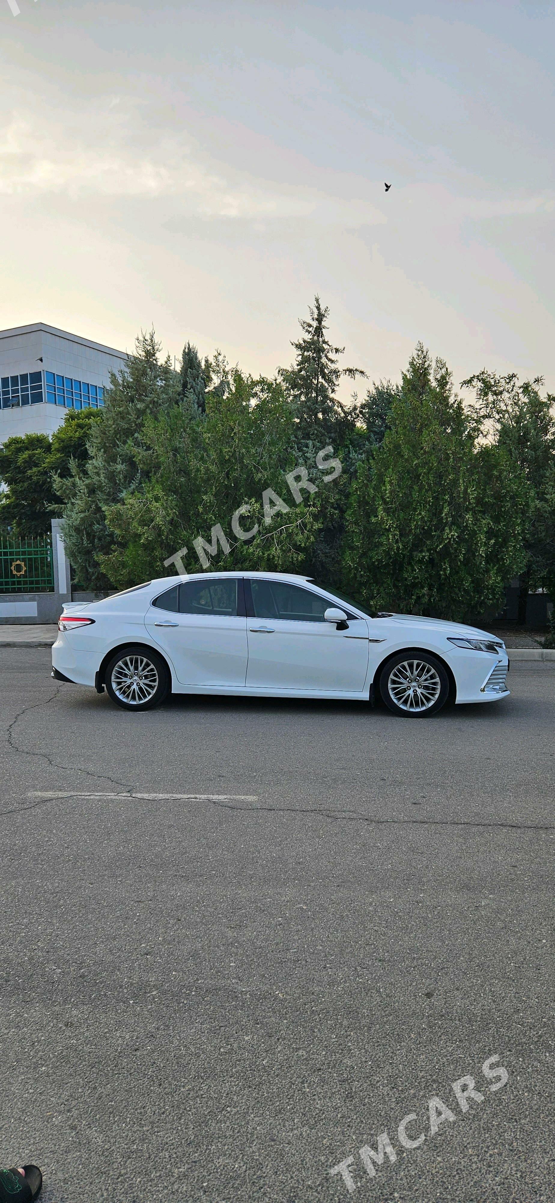 Toyota Camry 2018 - 290 000 TMT - Бахарден - img 6