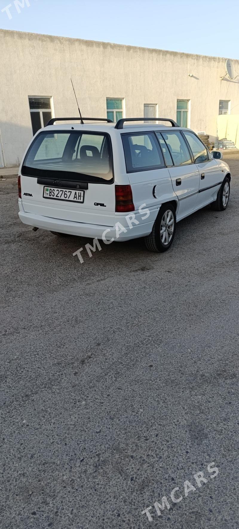 Opel Astra 1997 - 40 000 TMT - Бахарден - img 2