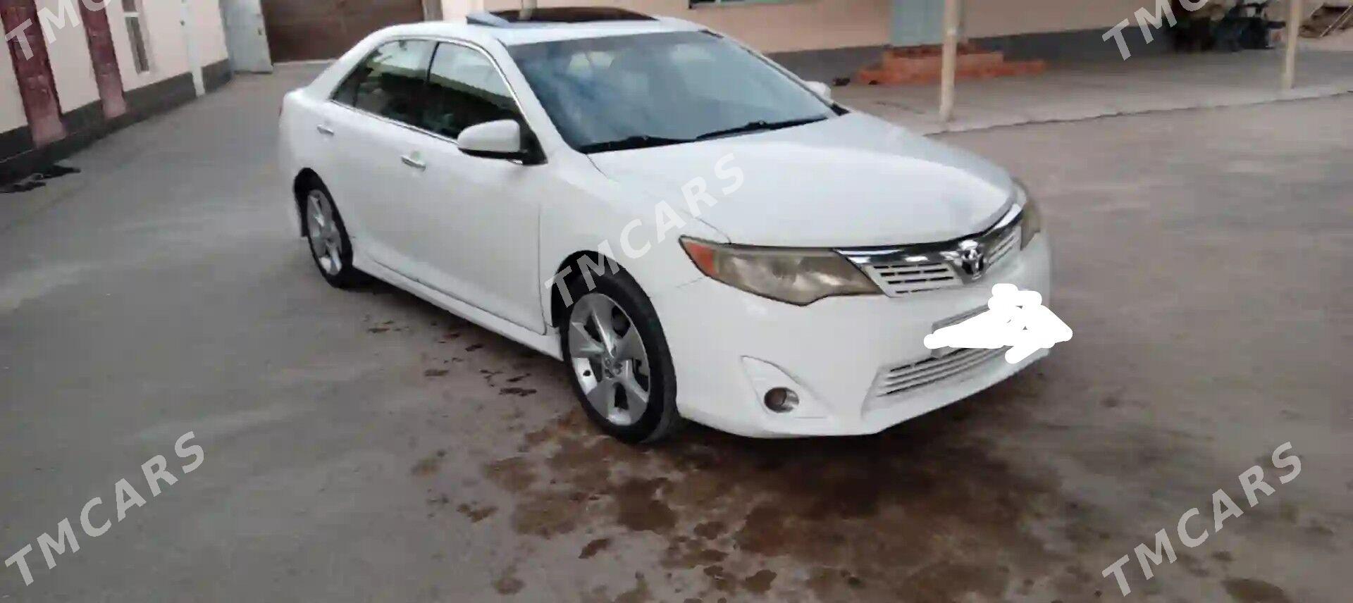 Toyota Camry 2013 - 220 000 TMT - Büzmeýin - img 6