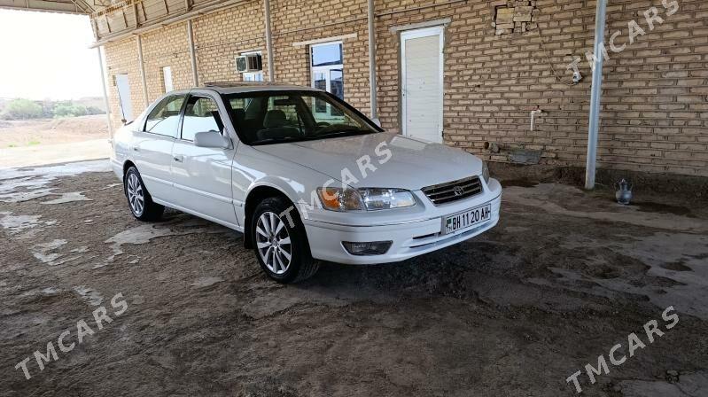 Toyota Camry 1999 - 125 000 TMT - Теджен - img 3