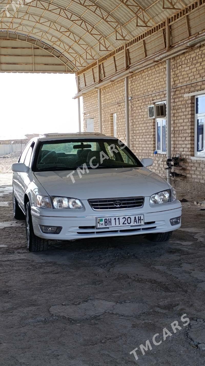Toyota Camry 1999 - 125 000 TMT - Теджен - img 5