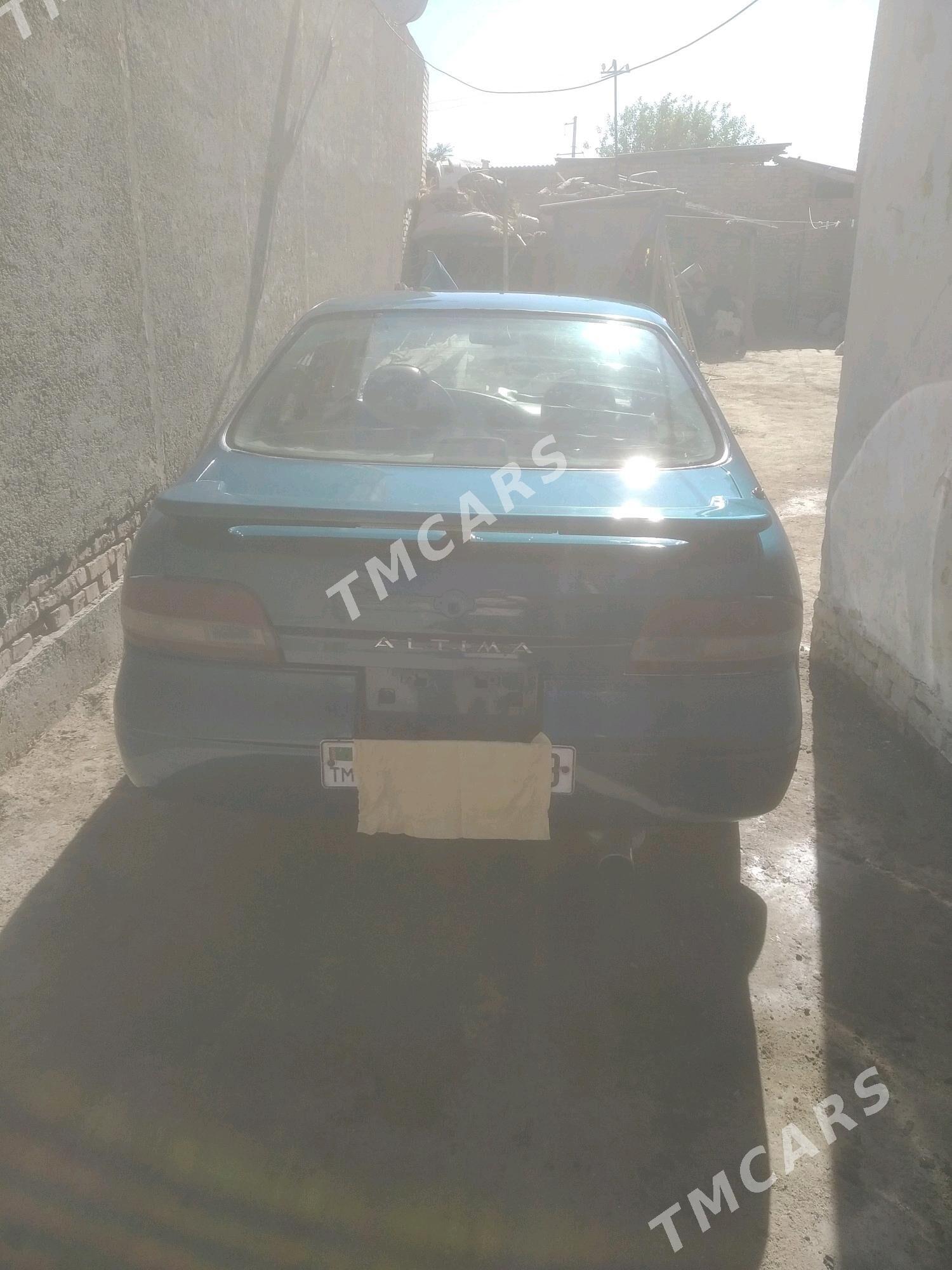 Nissan Altima 1993 - 24 000 TMT - Туркменабат - img 2