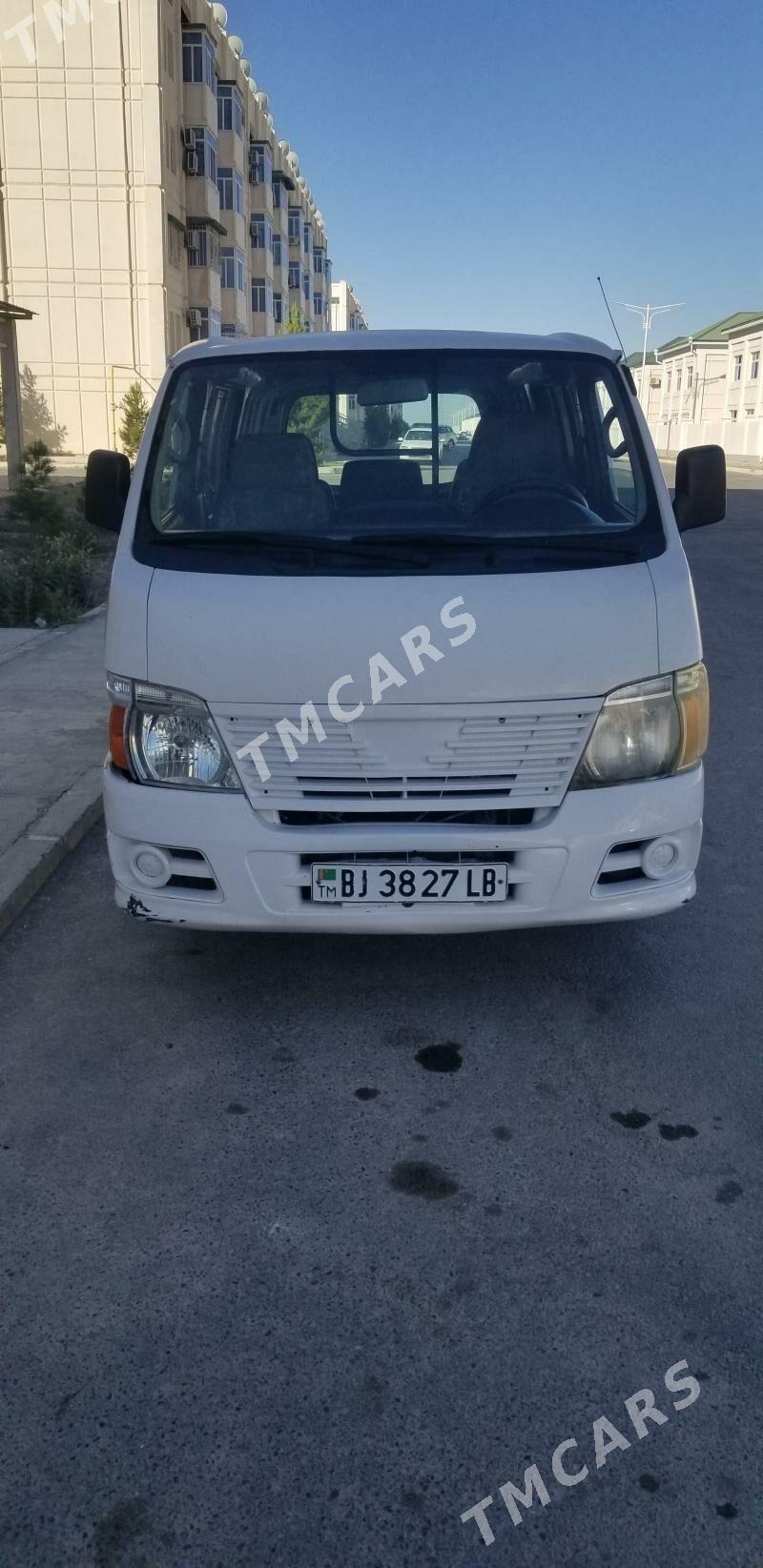 Nissan Urvan 2010 - 140 000 TMT - Мары - img 5