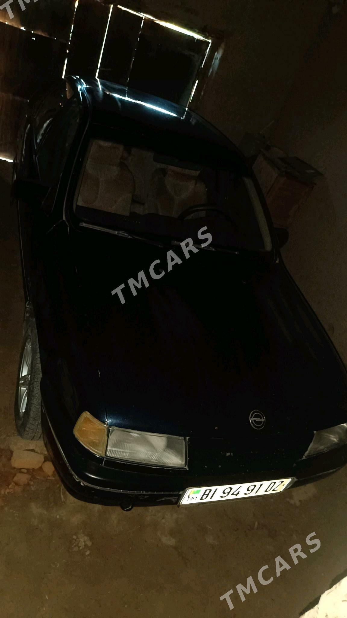 Opel Vectra 1991 - 34 000 TMT - етр. Туркменбаши - img 4