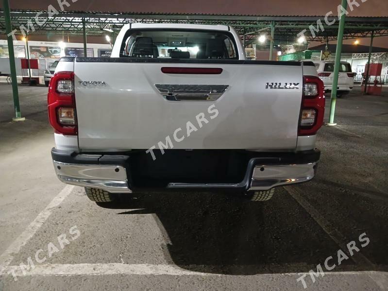 Toyota Hilux 2025 - 686 000 TMT - Ашхабад - img 4