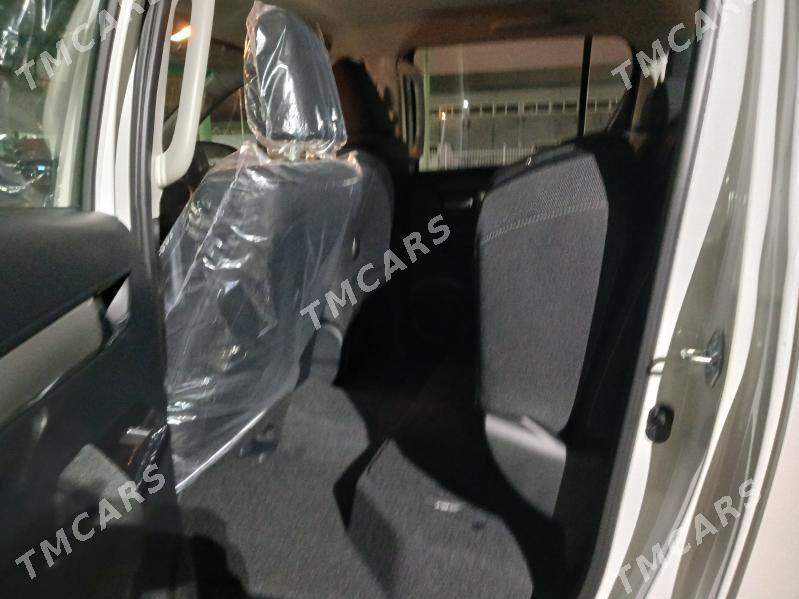 Toyota Hilux 2025 - 686 000 TMT - Ашхабад - img 2