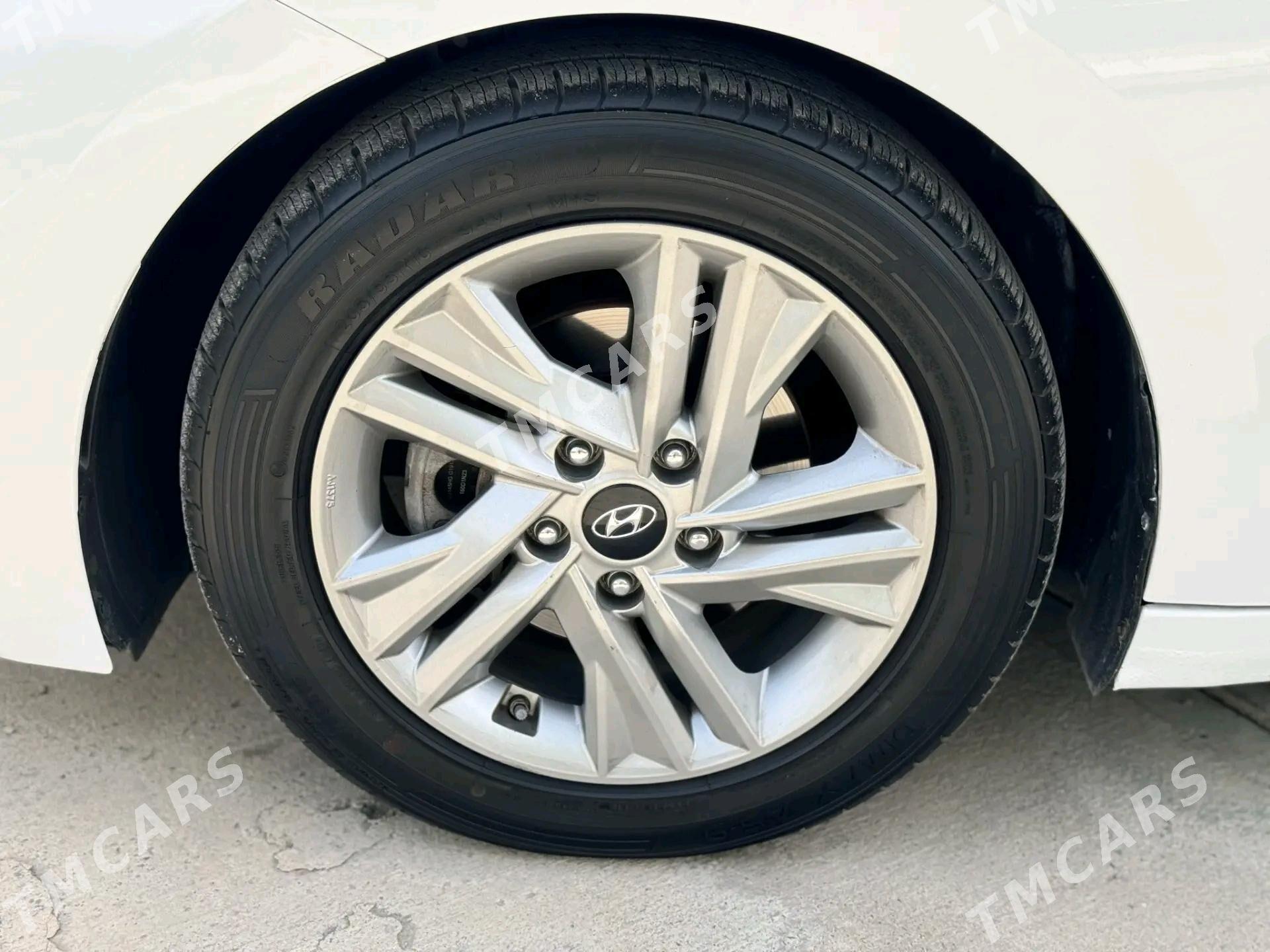Hyundai Elantra 2020 - 200 000 TMT - Aşgabat - img 7
