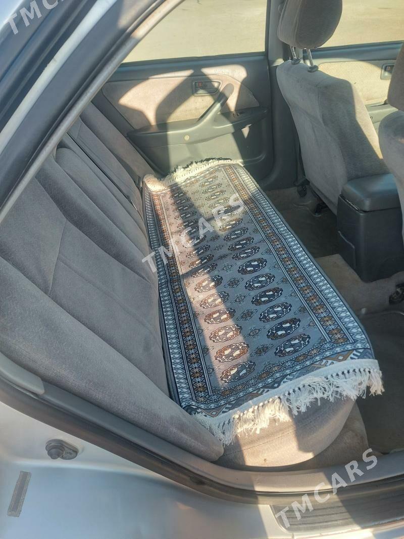 Toyota Camry 1998 - 115 000 TMT - Дашогуз - img 7