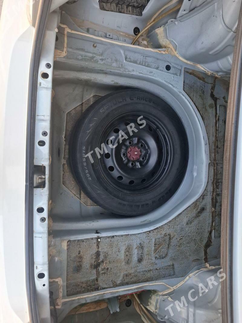 Toyota Camry 2003 - 160 000 TMT - Мары - img 8