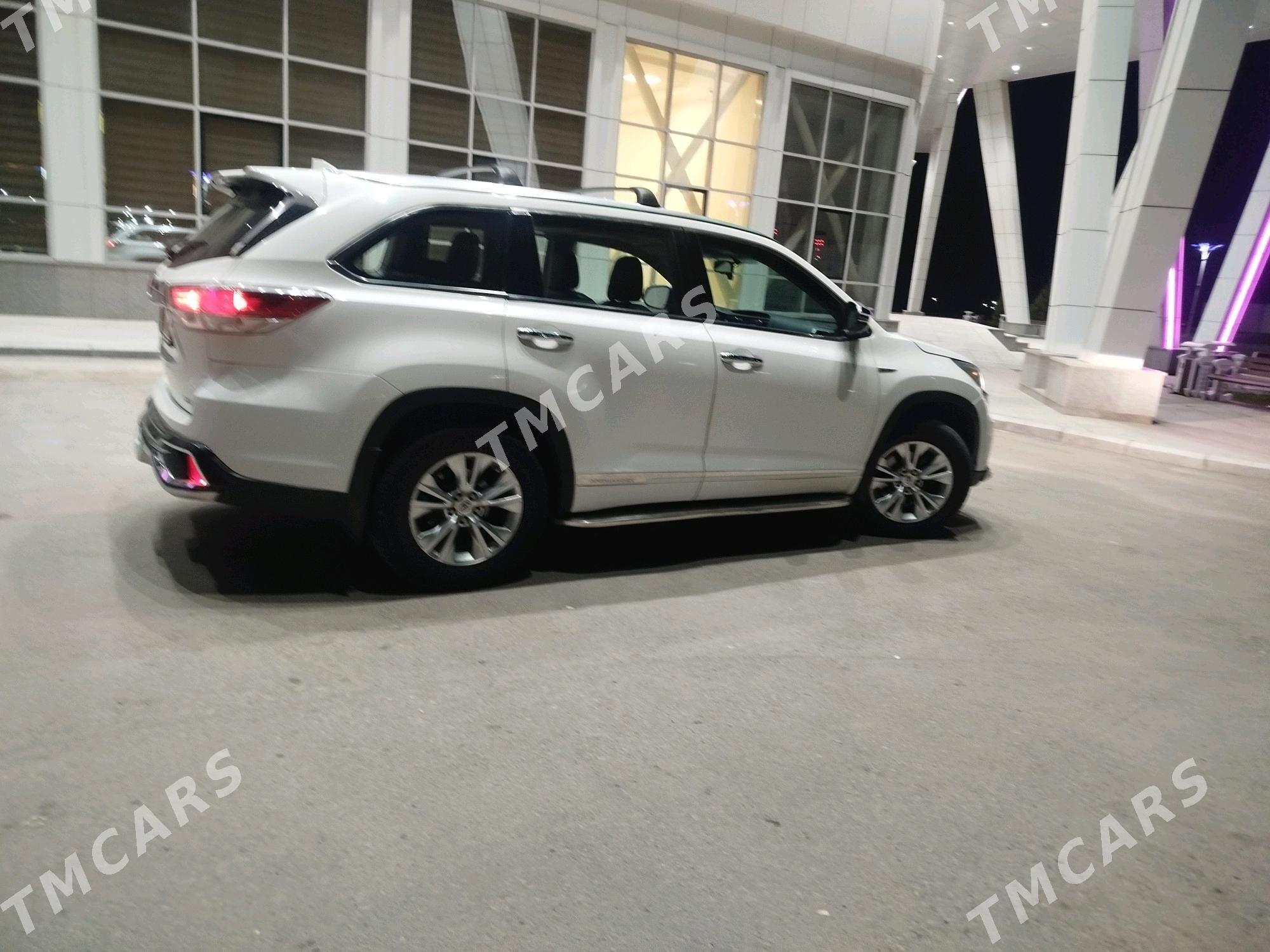Toyota Highlander 2016 - 390 000 TMT - Dänew - img 2