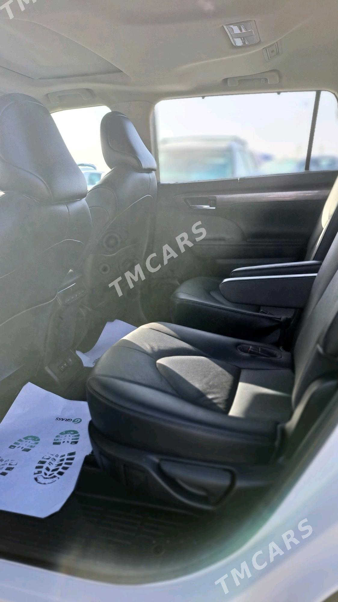 Toyota Highlander 2021 - 660 000 TMT - Ашхабад - img 8