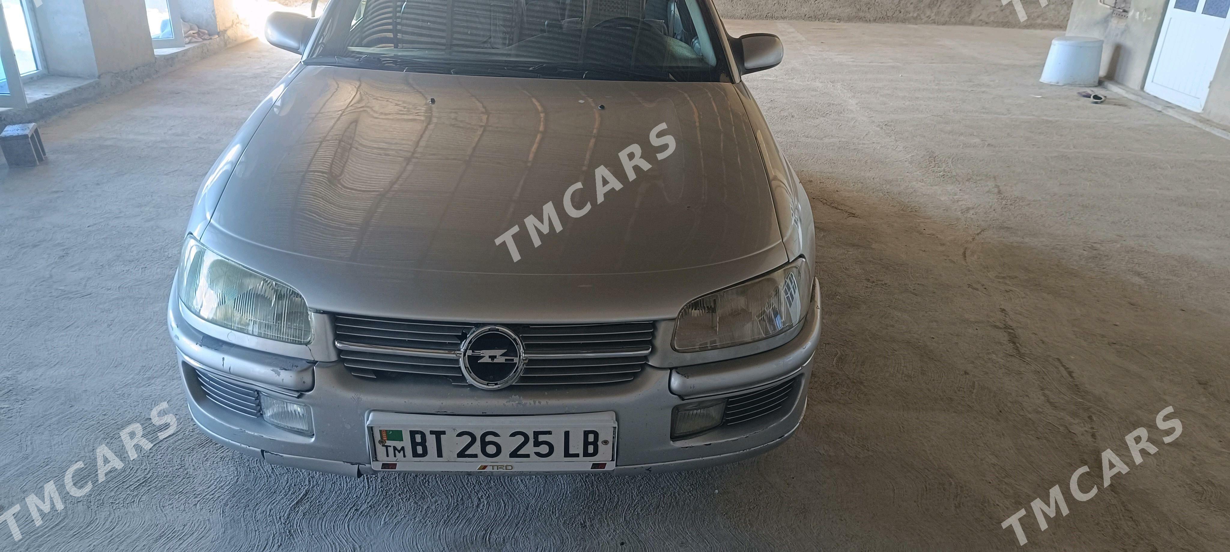 Opel Omega 1997 - 56 000 TMT - Чарджоу - img 5