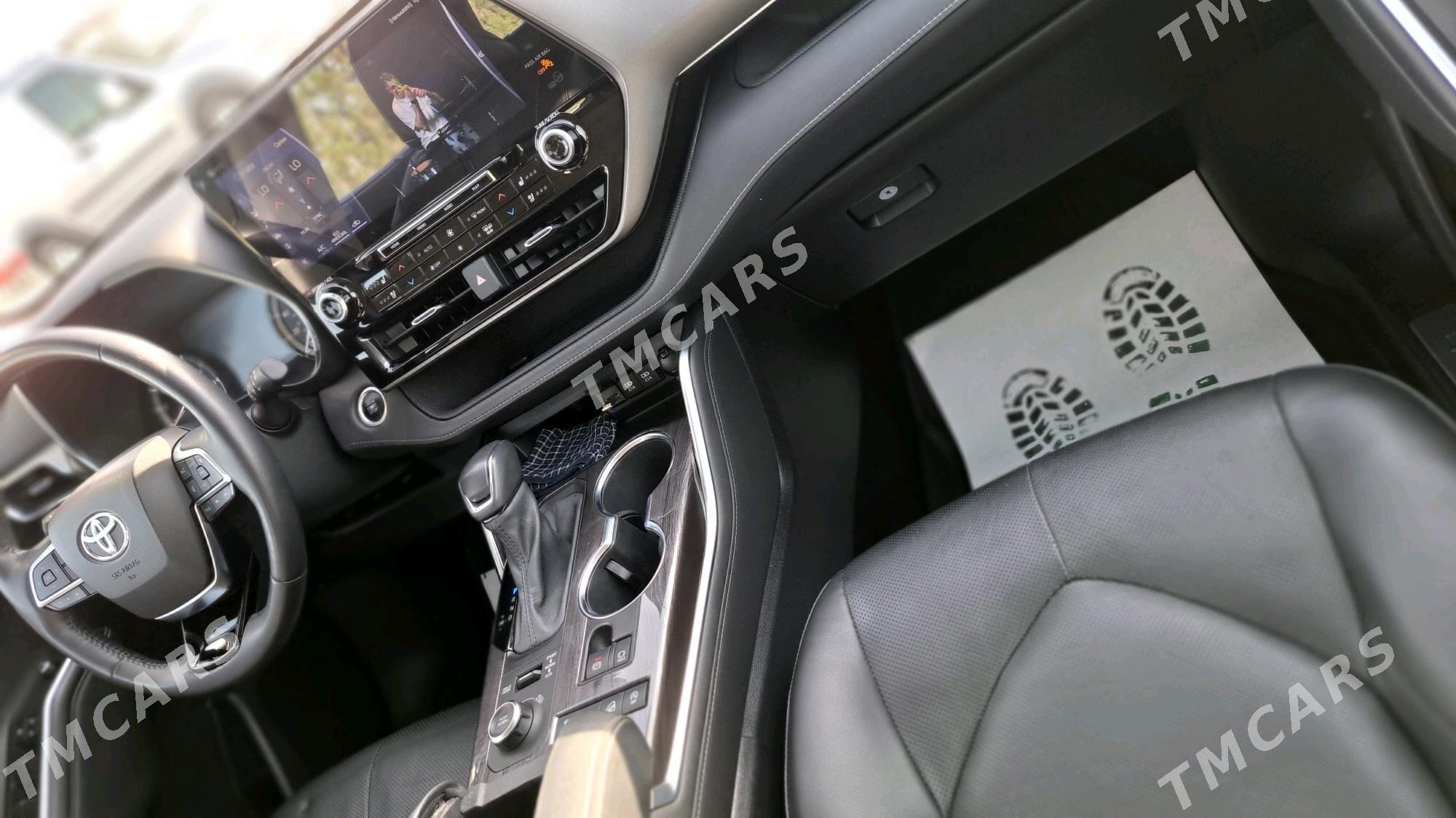 Toyota Highlander 2021 - 660 000 TMT - Ашхабад - img 10