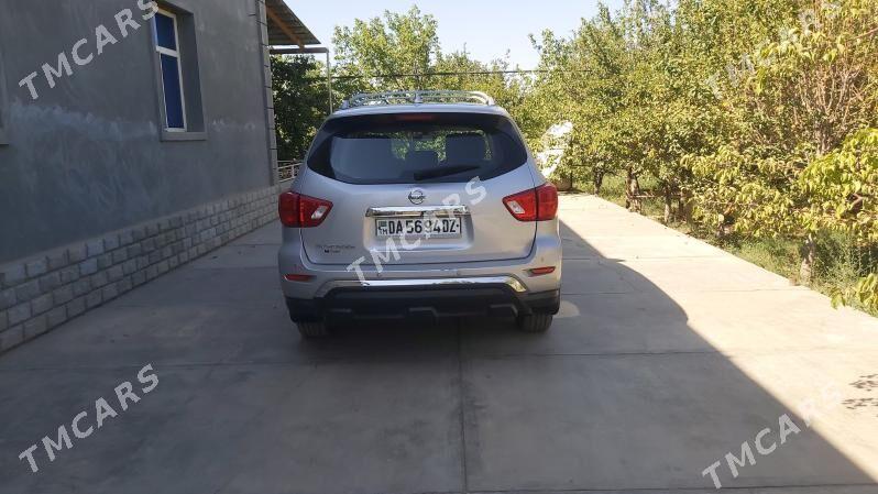 Nissan Pathfinder 2019 - 320 000 TMT - Дашогуз - img 3