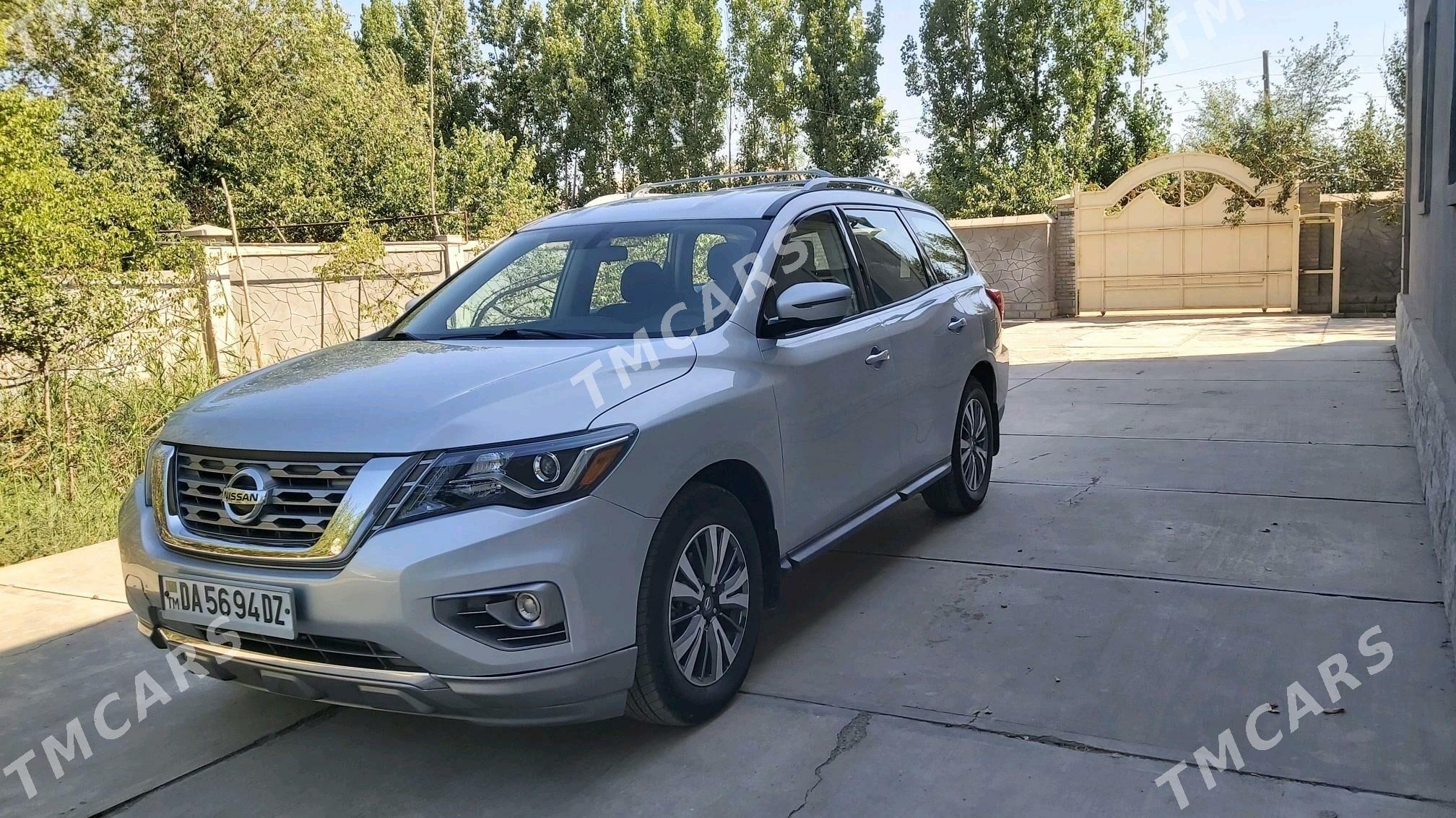Nissan Pathfinder 2019 - 320 000 TMT - Дашогуз - img 5