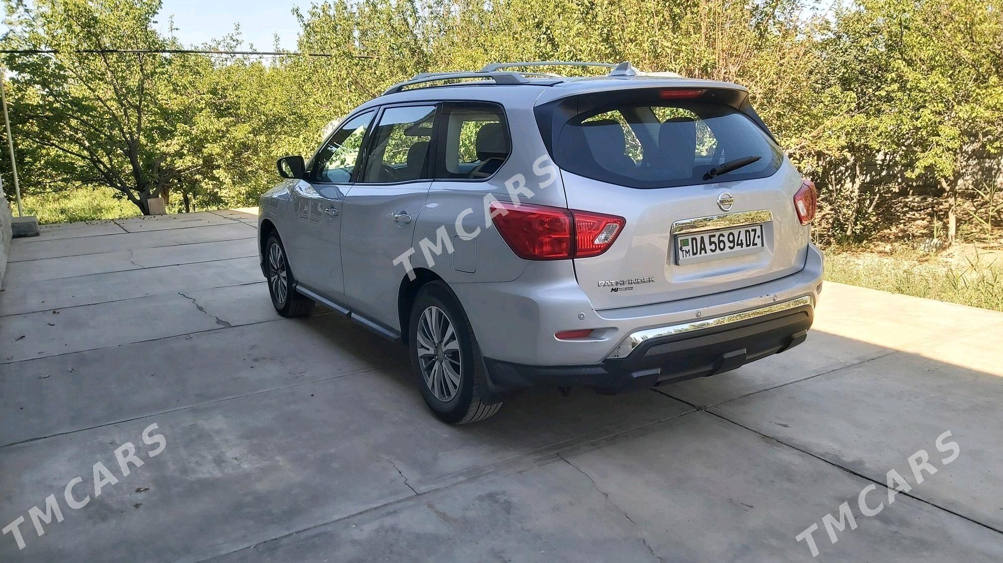 Nissan Pathfinder 2019 - 320 000 TMT - Дашогуз - img 6
