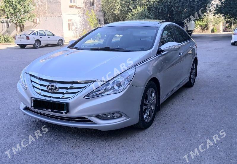 Hyundai Sonata 2012 - 155 000 TMT - 6 мкр - img 2